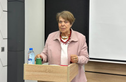 FAZİL VAHİDOVUN 85 İLLİK YUBİLEYİNƏ HƏSR EDİLMİŞ KİTABIN TƏQDİMATI KEÇİRİLİB