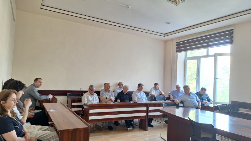 Fizika fakültəsində elmi seminar keçirilib
