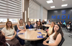 Sosial media ilə bağlı yeni tələblər və yeni dərslik