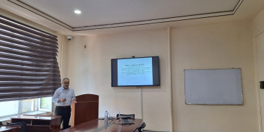 Astrofizika kafedrasında elmi seminar keçirilib