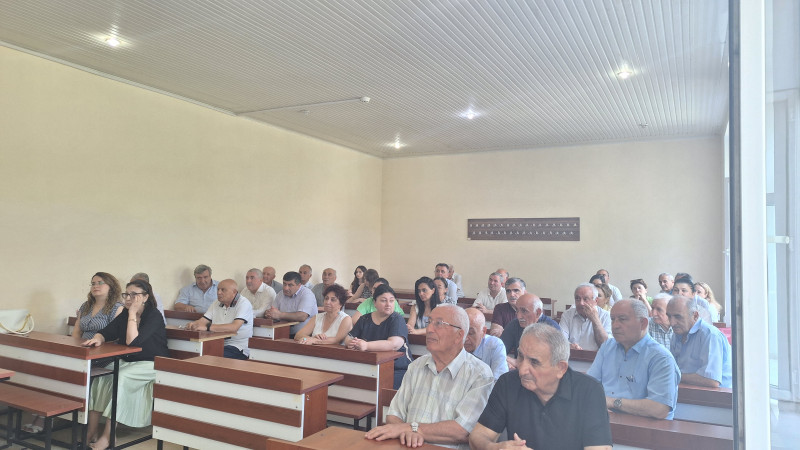 Fizika fakültəsində Elmi Şuranın iclası keçirilib