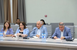 “Mediada Azərbaycan dili” metodik vəsaitinin təqdimatı olub