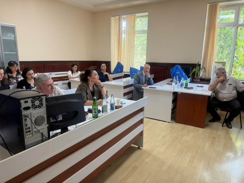 Biologiya fakültəsində buraxılış işləri və magistr dissertasiyalarının müdafiələri keçirilib