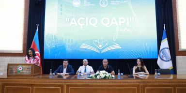 BDU rektoru abituriyentlərlə görüşüb