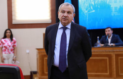 BDU rektoru abituriyentlərlə görüşüb