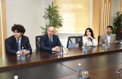 Xaricdə təhsil üzrə Dövlət Proqramının qalibi olan BDU məzunlarının bir qrupu ilə görüş