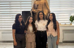 Tələbələrimiz Küveyt Dövlətinin təqaüd proqramı çərçivəsində Küveyt Universitetinin Dillər Mərkəzində ərəb dilinin təkmilləşdirilməsi kursunda iştirak edib