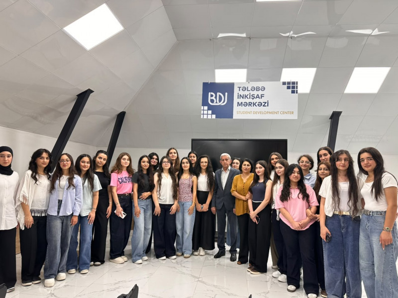 Birinci kurs tələbələri ilə görüş keçirilib