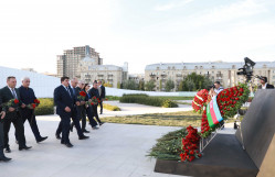BDU kollektivi Zəfər parkını ziyarət edib