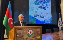Fizika fakültəsində I kurslarla görüş keçirilib