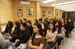 BDU-da “Diplomatiya saatı”: XİN-in Yaxın Şərq və Afrika üzrə Baş İdarəsinin rəisi Elməddin Mehdiyevlə görüş