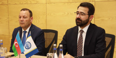 BDU-da “Diplomatiya saatı”: XİN-in Yaxın Şərq və Afrika üzrə Baş İdarəsinin rəisi Elməddin Mehdiyevlə görüş