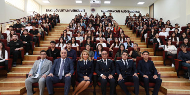 BDU-da 1 oktyabr - Prokurorluq işçilərinin peşə bayramı gününə həsr olunmuş panel müzakirə