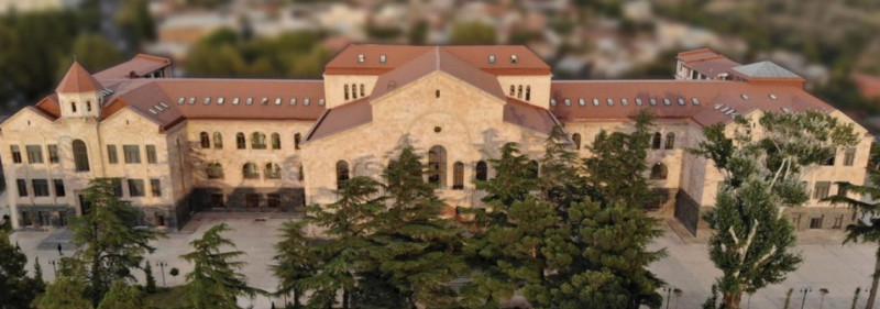 BDU Gürcüstanın Qafqaz Beynəlxalq Universiteti ilə anlaşma memorandumu imzalayıb