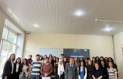 Fizika fakültəsi Tələbə Elmi Cəmiyyətinin elmi seminarı keçirilib