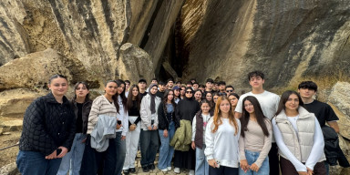 BDU Coğrafiya fakültəsinin tələbələri üçün Qobustanda açıq havada dərs keçirilib