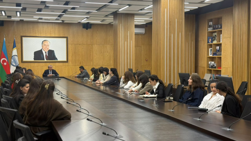 BDU rektoru ADPU və Corc Vaşinqton Universitetinin ikili diplom proqramının tələbələri ilə görüşüb