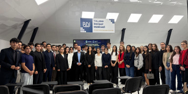 BDU tələbələri üçün “Rəqəmsal körpü: İnnovasiyaya addım - AI Engineering” adlı təlim