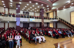 BDU-da “IELTS / TOEFL / Duolingo — Hansı imtahanı seçməli?” mövzusunda seminar keçirilib