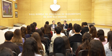 BDU-da “Diplomatiya saatı”: XİN-in xüsusi tapşırıqlar üzrə səfiri Elman Abdullayevlə görüş