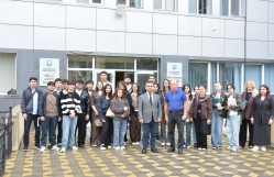 TƏLƏBƏLƏRIMİZ DÖVLƏT ARXİVİNDƏ