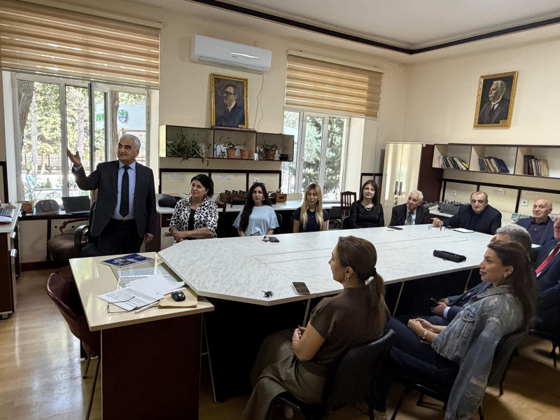 Elmi seminarda müasir smart texnologiyaları və onların tətbiq sahələri