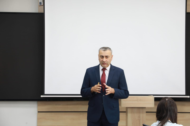 "Rusiyanın XX əsr jurnalistika tarixi" mövzusunda açıq dərs