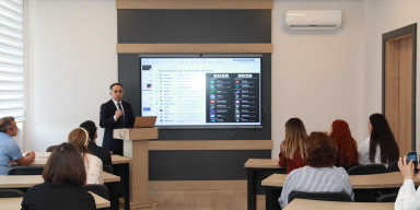 BDU-da süni intellektin tədris prosesində tətbiqinə dair təlim