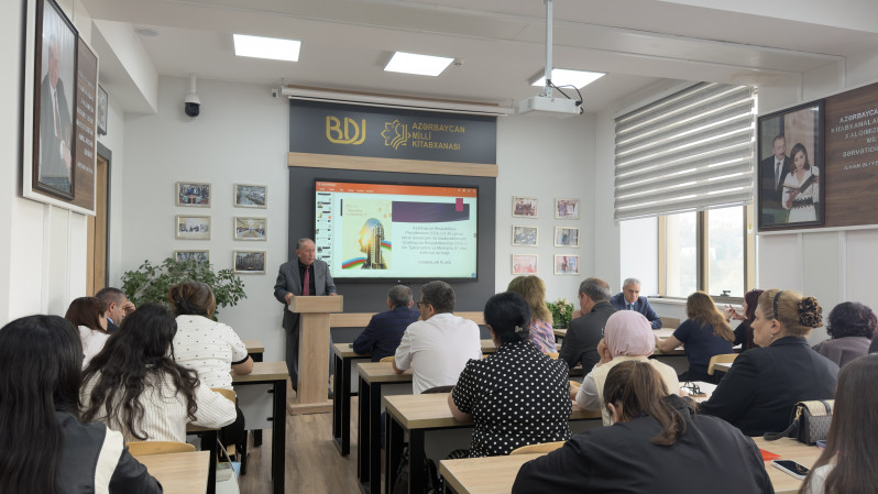 FAKÜLTƏDƏ ELMİ SEMİNAR