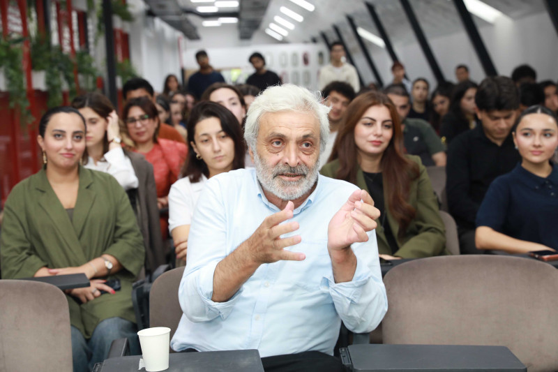 BDU-nun Biotibbi Tədqiqatlar və Texnologiyalar Mərkəzinin “Biotibb: Kəşfdən tətbiqə” adlı elmi tədbiri keçirilib