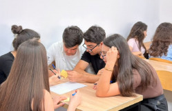 Görkəmli şair "Səməd Vurğunun 120 illiyi"nə həsr olunmuş intellektual yarış keçirilib.