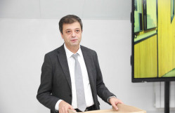 BDU-nun professoru Allahverdi Məmmədlinin 70 illik yubileyinə həsr olunmuş sənədli film təqdim edilib