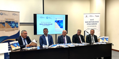 XII Bakı Beynəlxalq Kitab Sərgisində “BDU-nun Media problemləri jurnalı” təqdim olunub