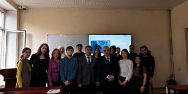 Fizika fakültəsi Tələbə Elmi Cəmiyyətinin elmi seminarı keçirilib