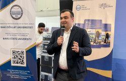 XII Bakı Beynəlxalq Kitab Sərgisində BDU-nun “Radio jurnalistikası” dərsliyi  təqdim olunub