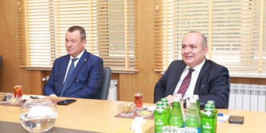 Rumıniyanın Buxarest İqtisadi Elmlər Universitetinin nümayəndə heyəti BDU-da
