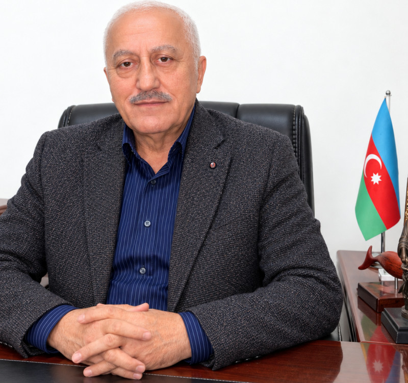 Coğrafiya fakültəsinin professoru yubiley medalı ilə təltif olunub