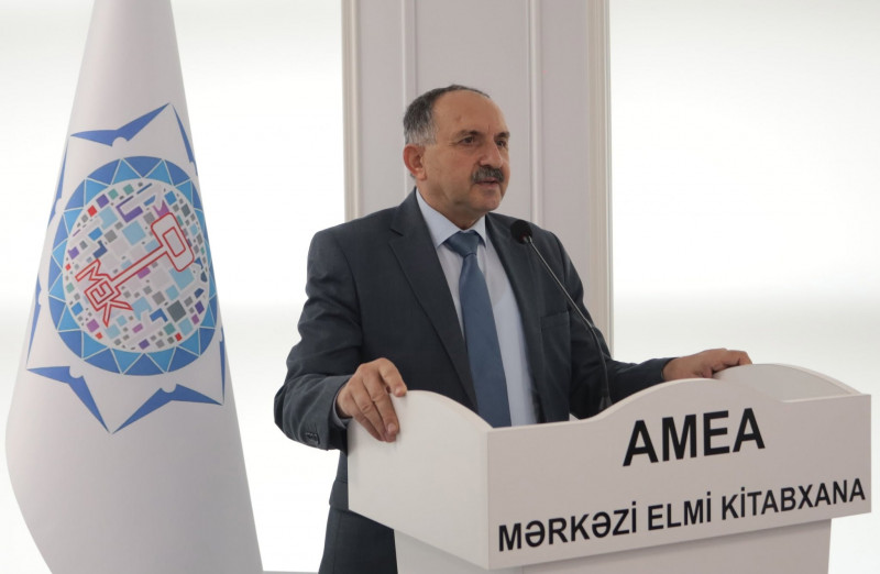 XAQANİ ŞİRVANİ - 900