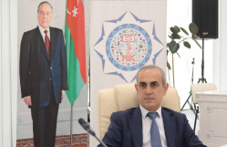 XAQANİ ŞİRVANİ - 900