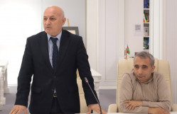 XAQANİ ŞİRVANİ - 900