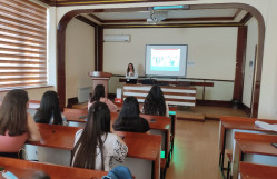 “İnteraktiv təlim texnologiyaları” adlı seminar