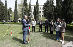 Açıq havada praktiki dərs keçirilmişdir