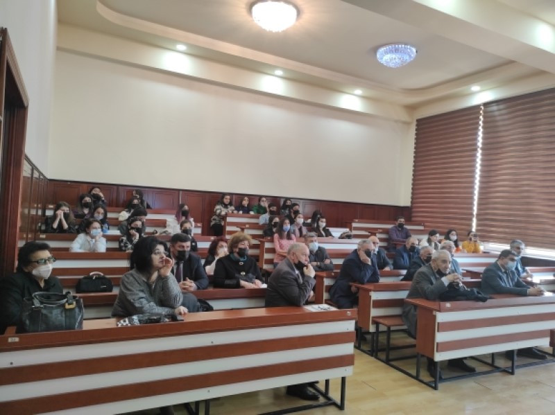 Maddə quruluşu kafedrasının elmi seminarı oldu